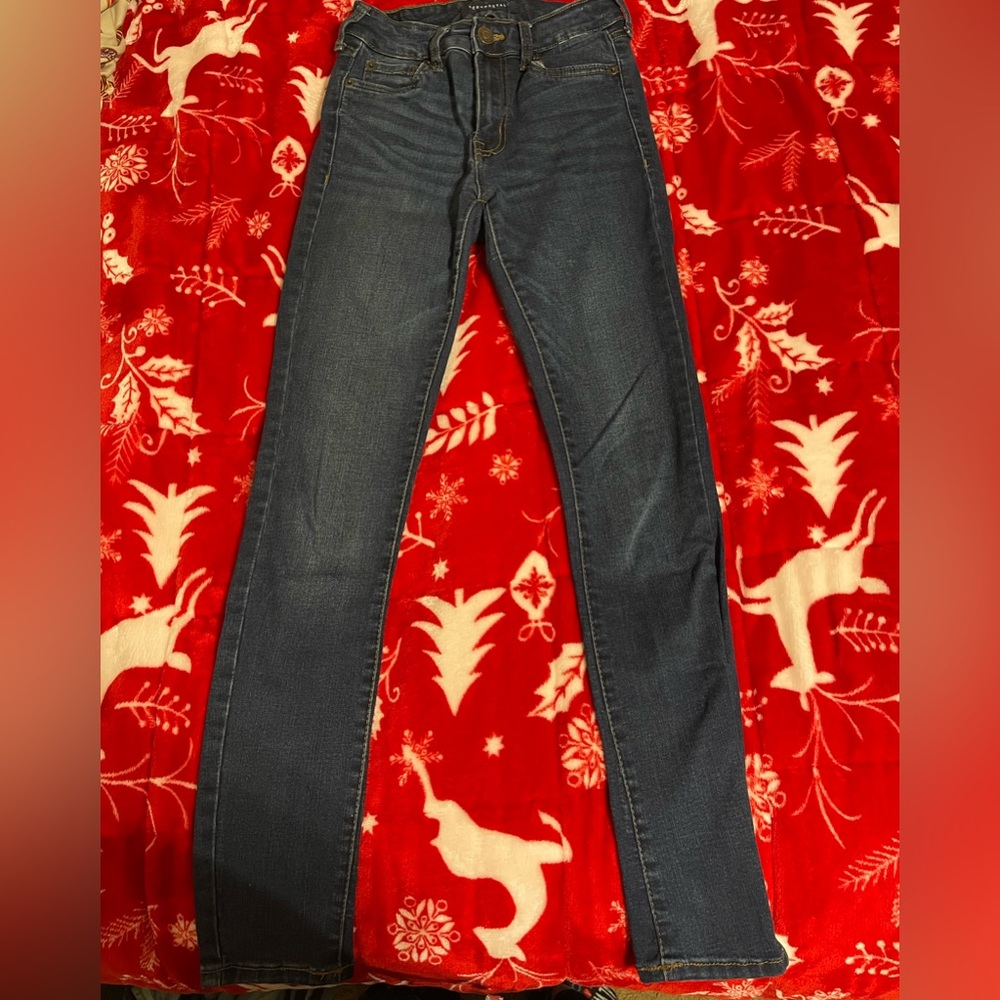 Size 0 Aeropostale jeans.